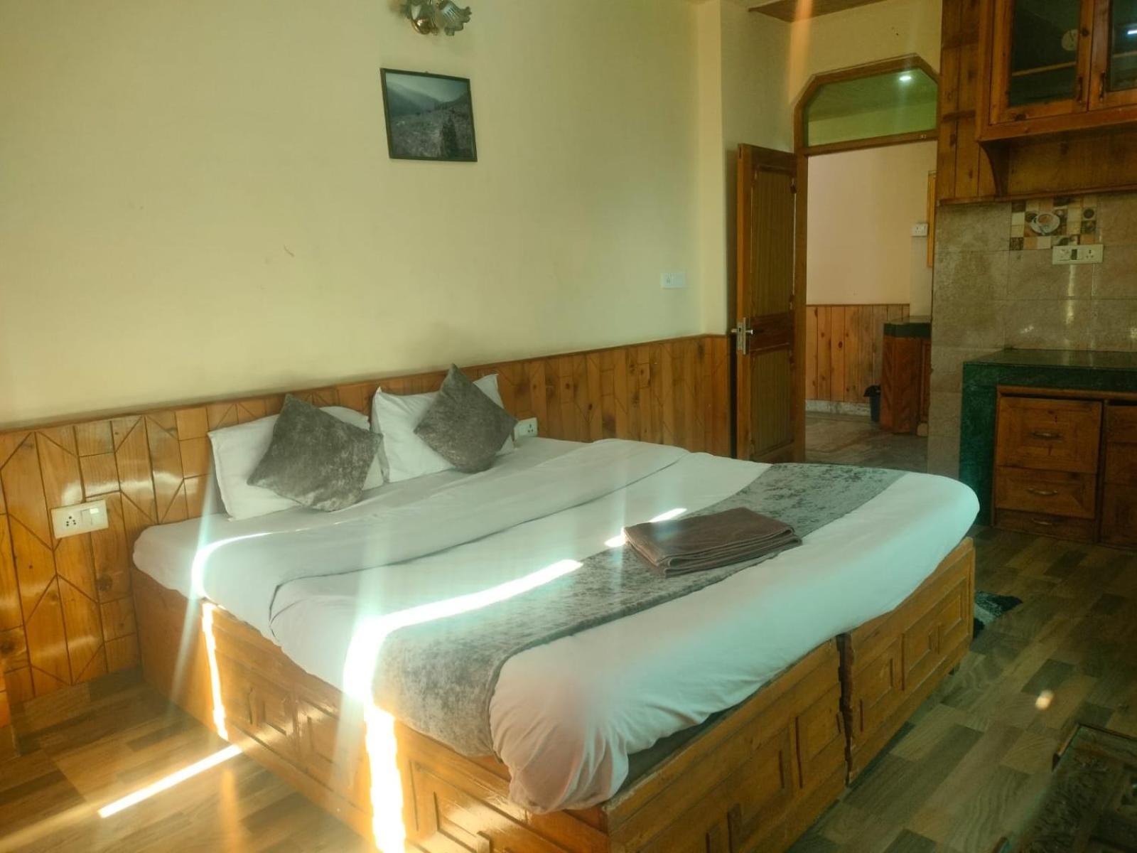 Govind Royal Stay Manali  Exterior photo